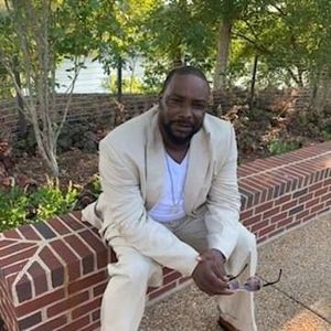 Meet your Posher, Gary